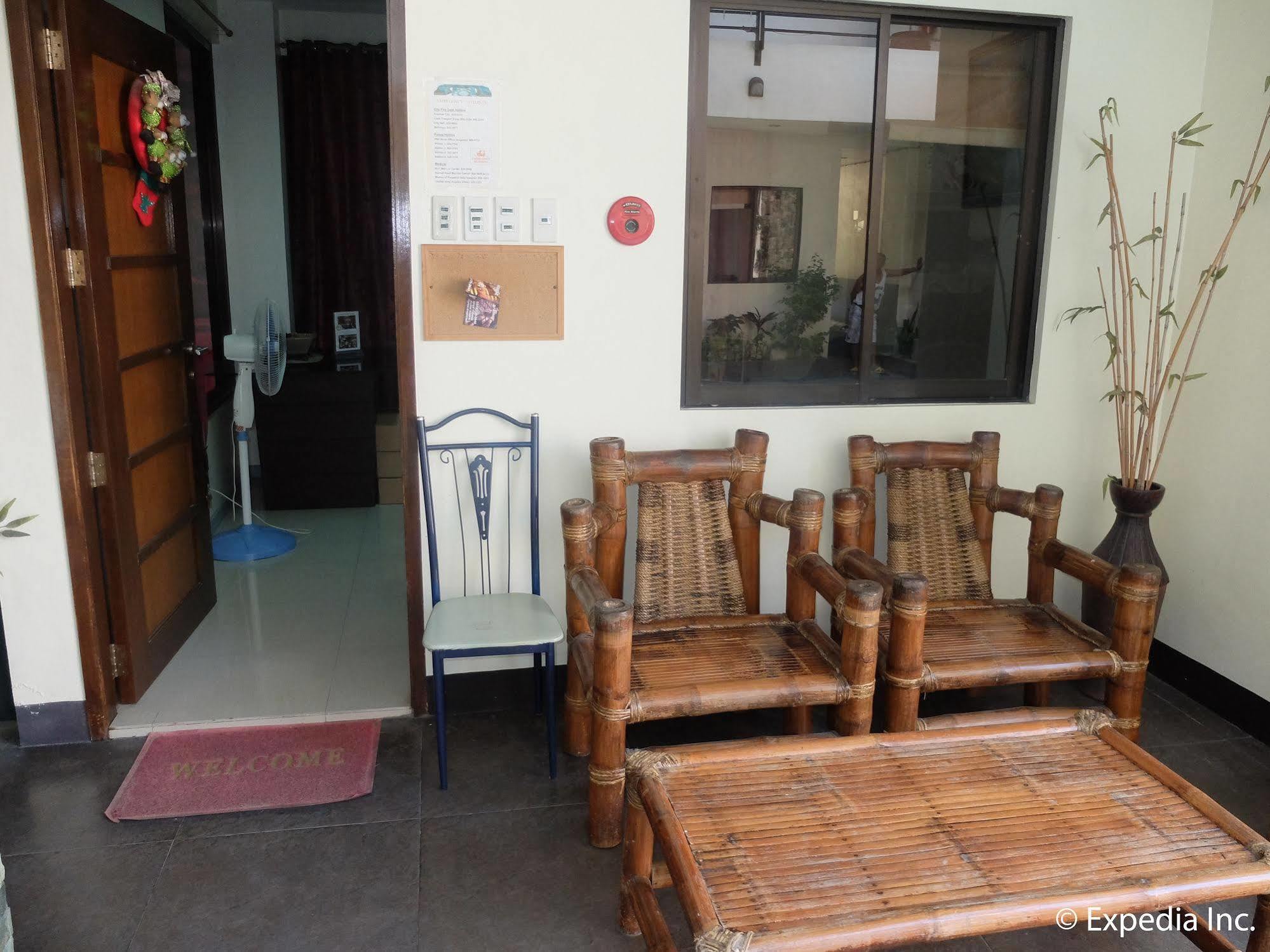 Elyseah Condotel Angeles Bagian luar foto